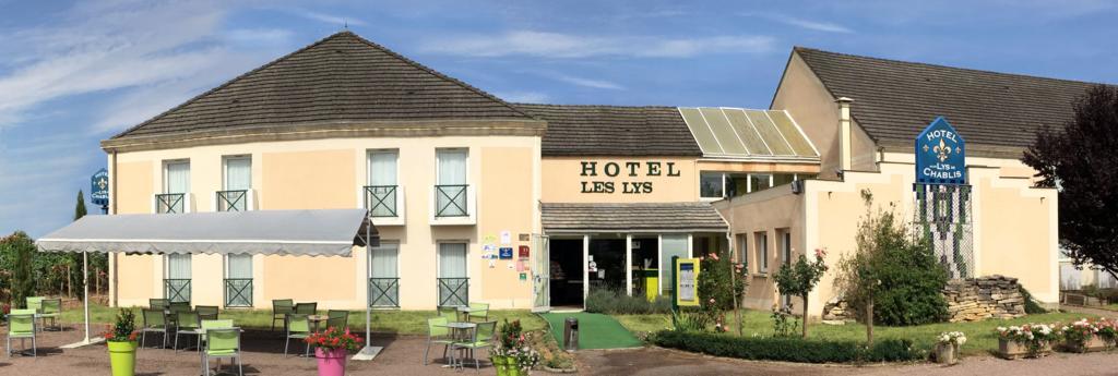 Aux Lys De Chablis Hotel Buitenkant foto